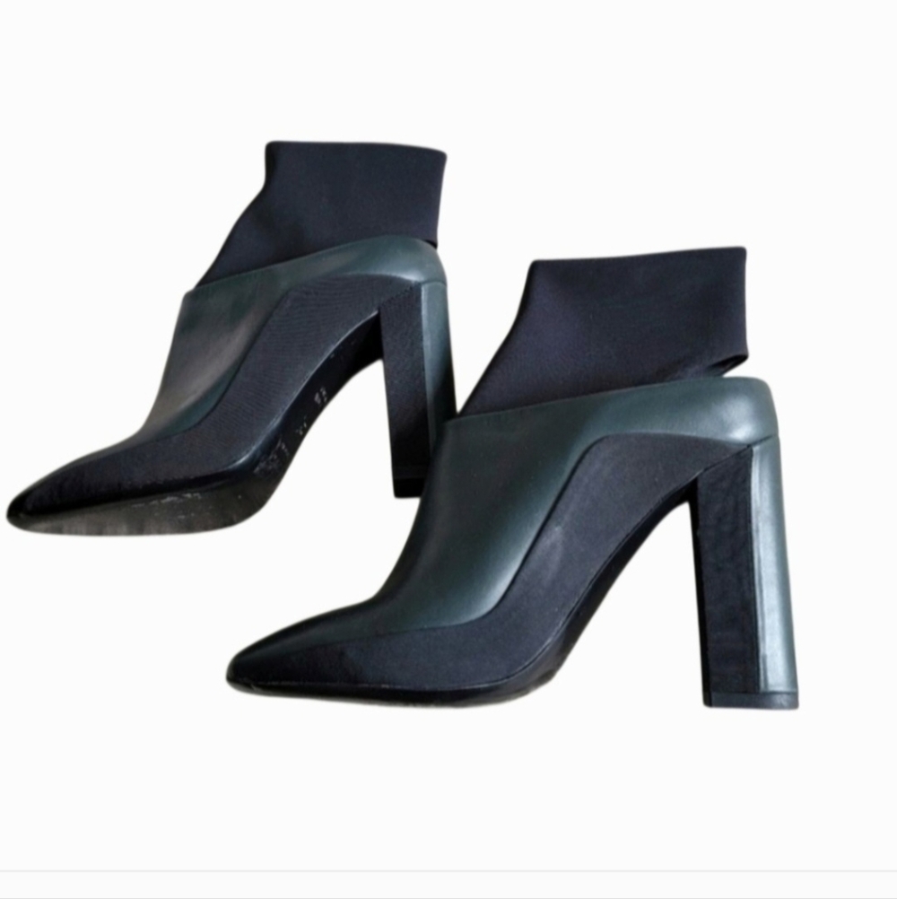 Via Spiga Black Heeled Boots